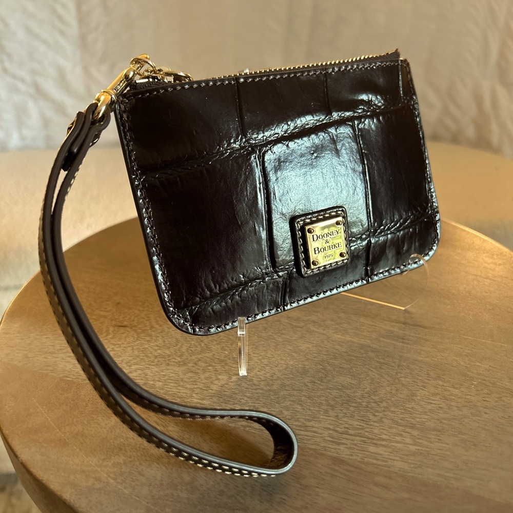 Dooney and Bourke Denison Wallet Wristlet in ESPRESSO